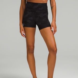 Lululemon Wunder Train High Rise 4” Short Camo